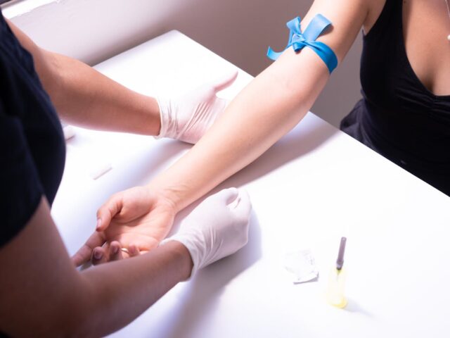 Exames Essenciais para a Saúde da Mulher Após o Parto